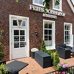 Hotel Friesischer Hof 3*