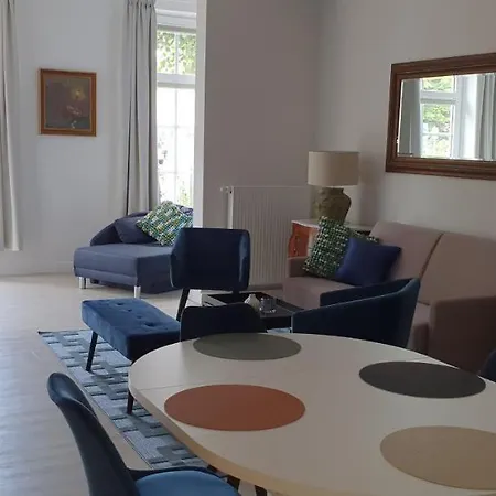 호텔 호텔 프리지셔 호프 Hage