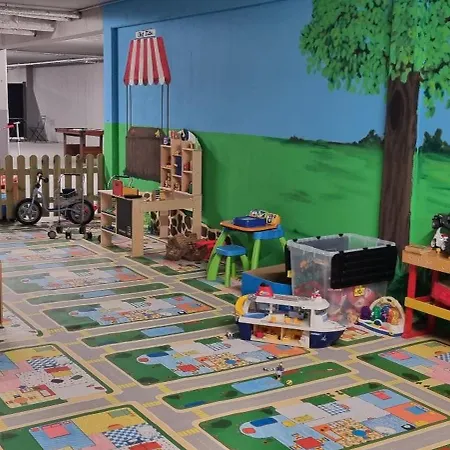 Friesischer Hof, Mit Indoor Spielplatz, Kostenfreien Parkplatz Und W-lan