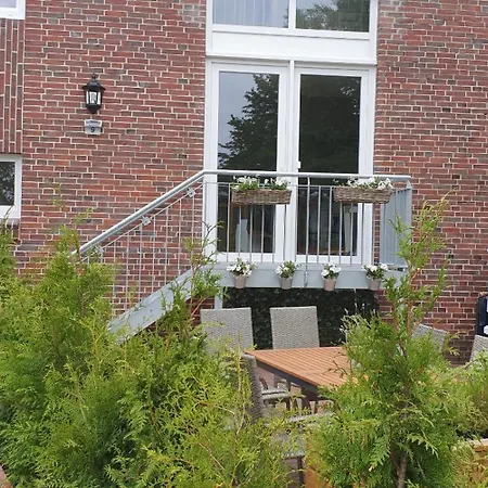 Friesischer Hof, Mit Indoor Spielplatz, Kostenfreien Parkplatz Und W-lan
