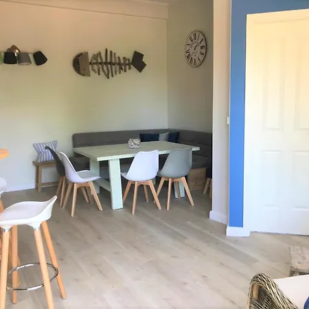 Hotel Friesischer Hof, Mit Indoor Spielplatz, Kostenfreien Parkplatz Und W-lan 3*