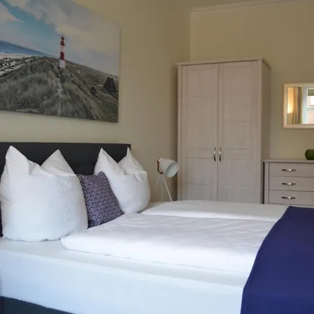 Friesischer Hof, Mit Indoor Spielplatz, Kostenfreien Parkplatz Und W-lan Hotel Hage