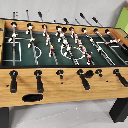 Friesischer Hof, Mit Indoor Spielplatz, Kostenfreien Parkplatz Und W-lan Hotell
